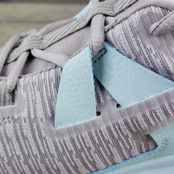 NEW Nike Renew Arena Women's  Running Shoes NEW - Picture 9 of 9